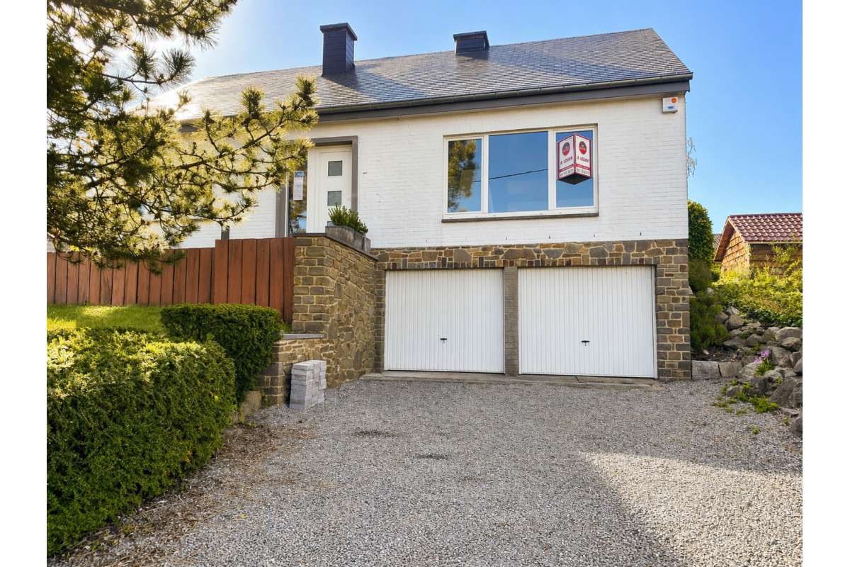 Maison à louer à Dave 5100 1400.00€ 4 chambres 155.00m² - annonce 781359