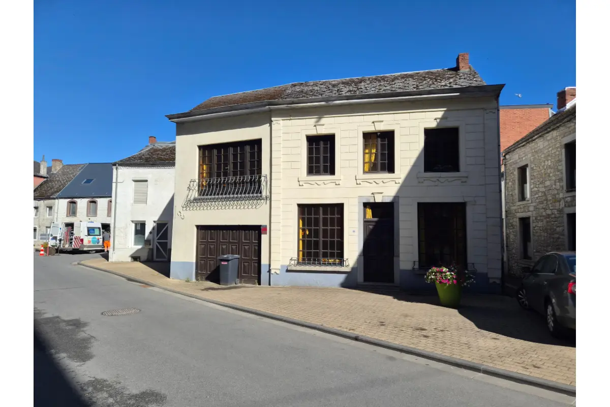 Maison à vendre à Florennes 5620 140000.00€ 4 chambres 206.00m² - annonce 785106