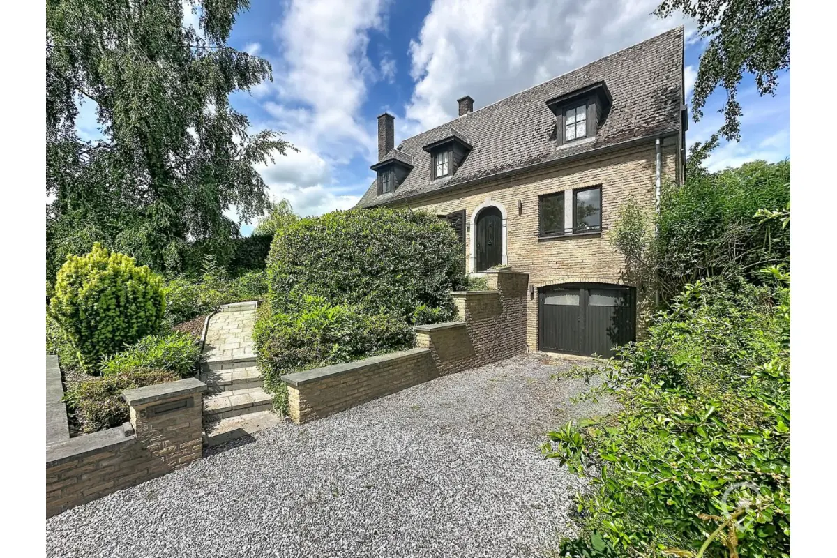 Maison à vendre à Jambes 5100 449000.00€ 3 chambres 146.80m² - annonce 785951
