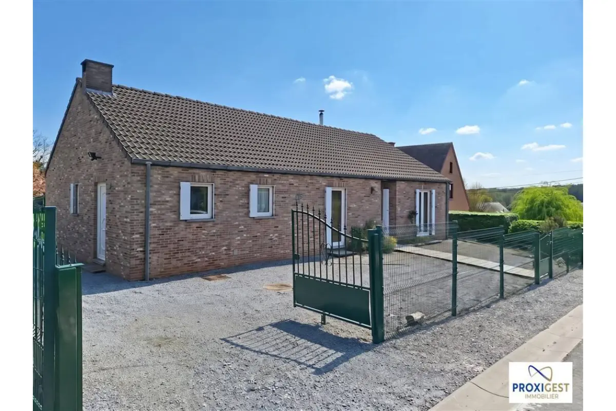 Maison à vendre à Bois-de-Villers 5170 345000.00€ 3 chambres 122.00m² - annonce 786222