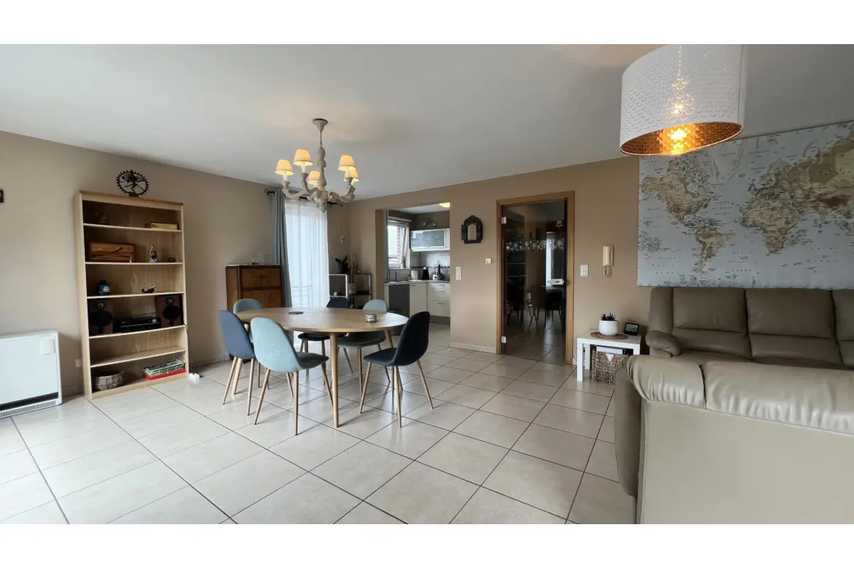 Appartement à louer à Jambes 5100 900.00€ 2 chambres 80.00m² - annonce 787573