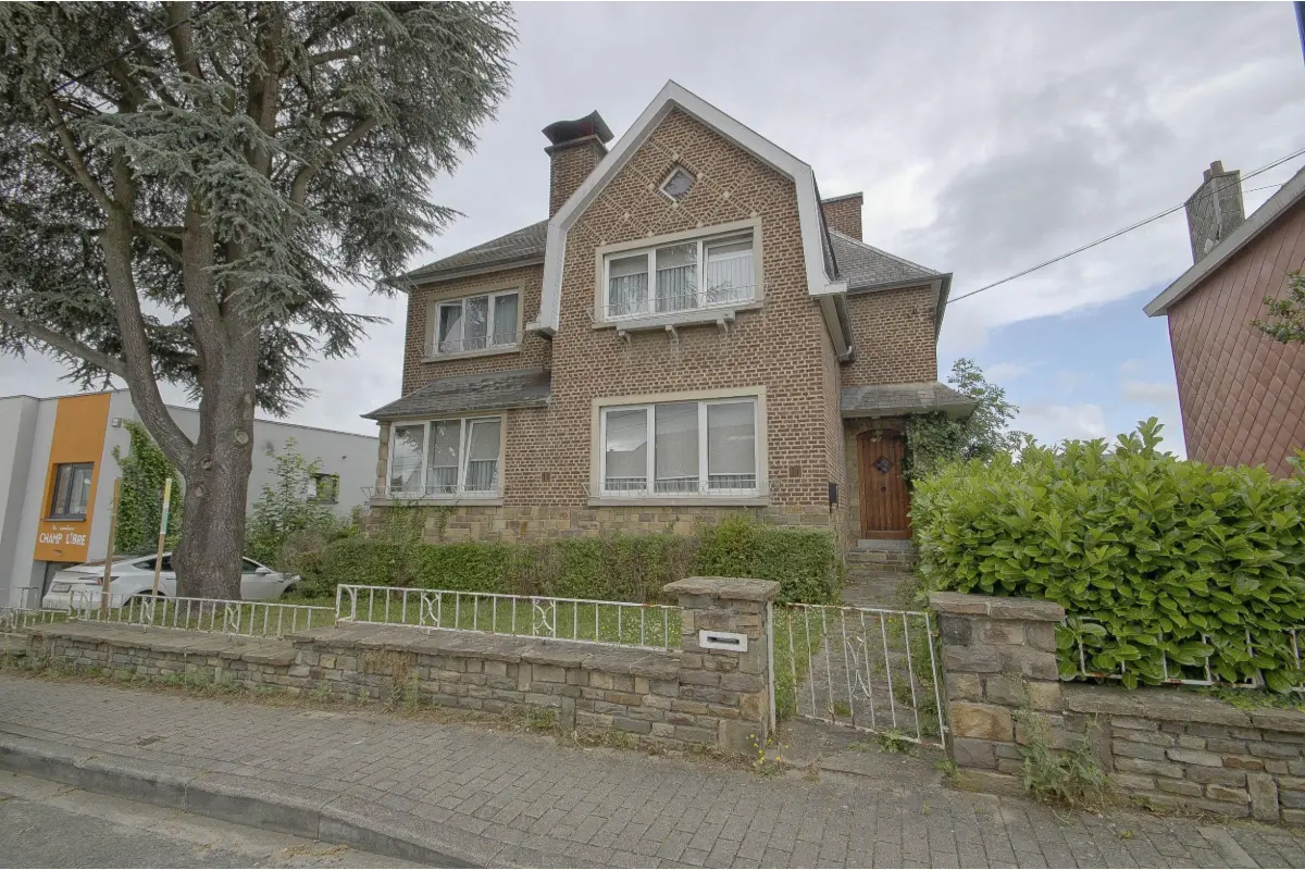 Maison à vendre à Bouge 5004 390000.00€ 5 chambres 185.00m² - annonce 787091