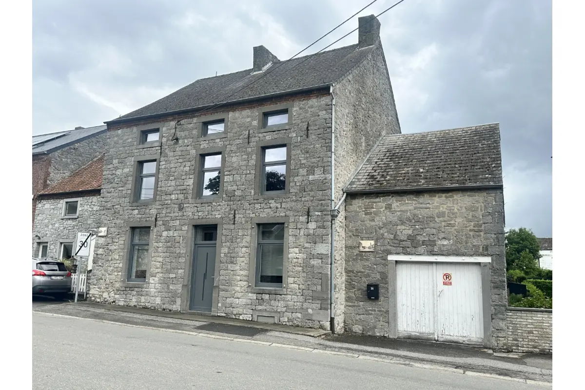 Maison à vendre à Somzée 5651 250000.00€ 4 chambres 351.00m² - annonce 788306