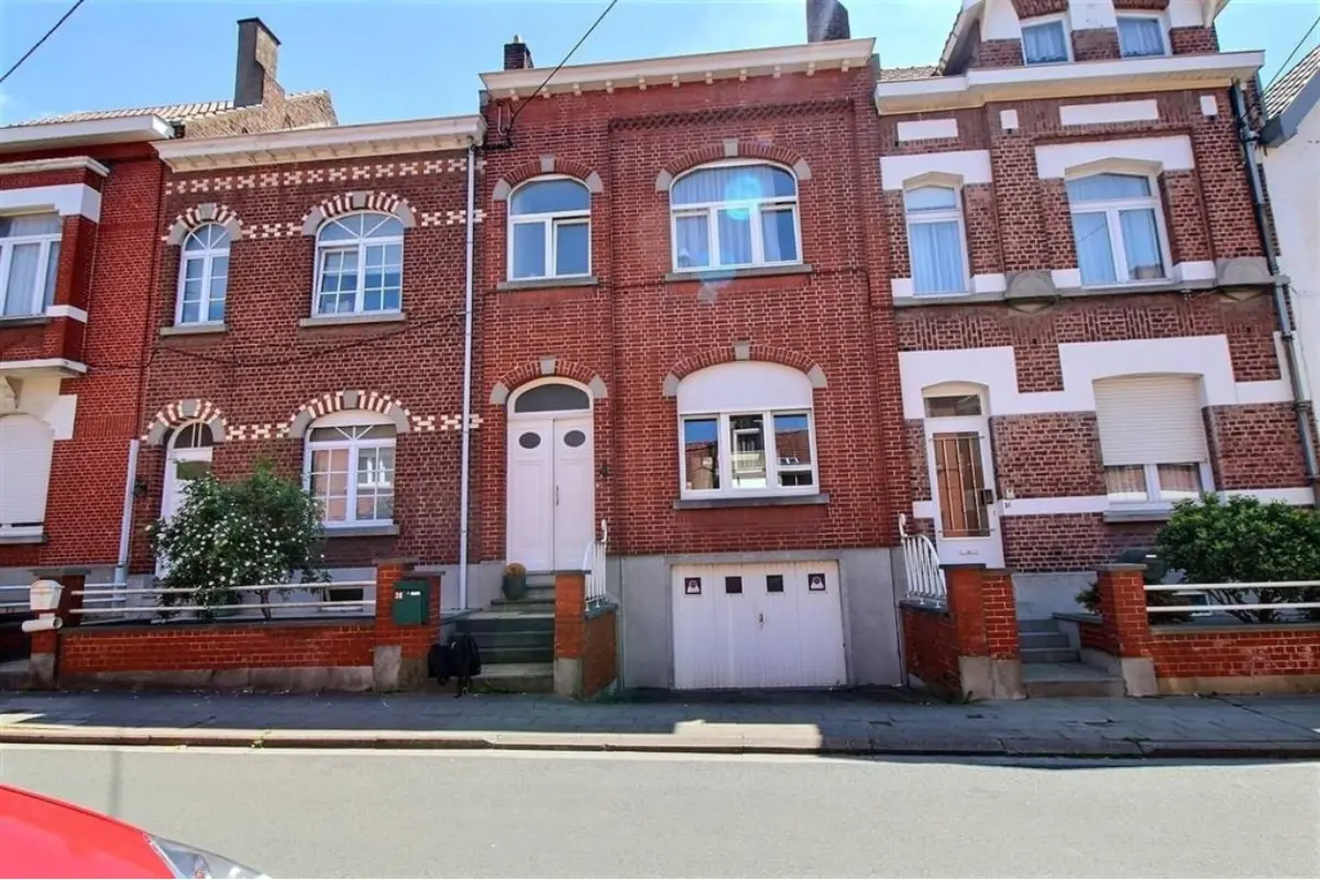 Maison à  à Braine-l'Alleud 1420 1750.00€ 3 chambres 200.00m² - annonce 788363