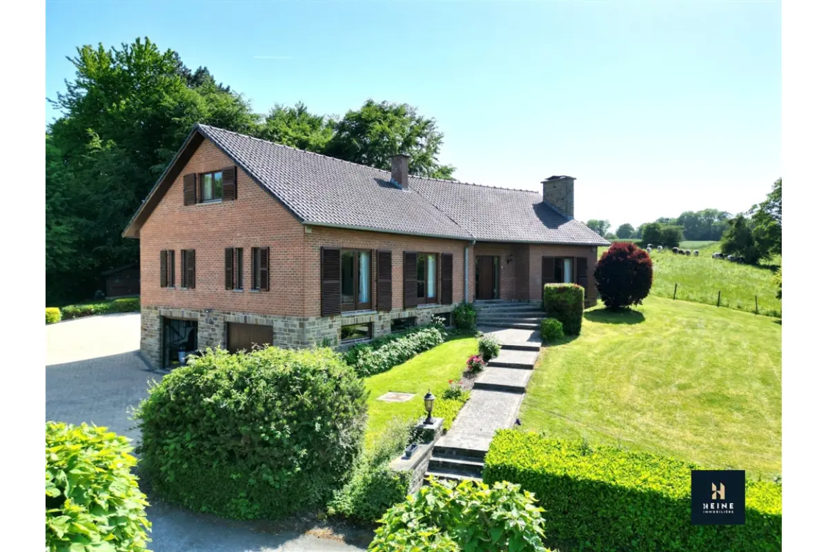 Maison à vendre à Vezin 5300 379000.00€ 4 chambres 191.00m² - annonce 788439