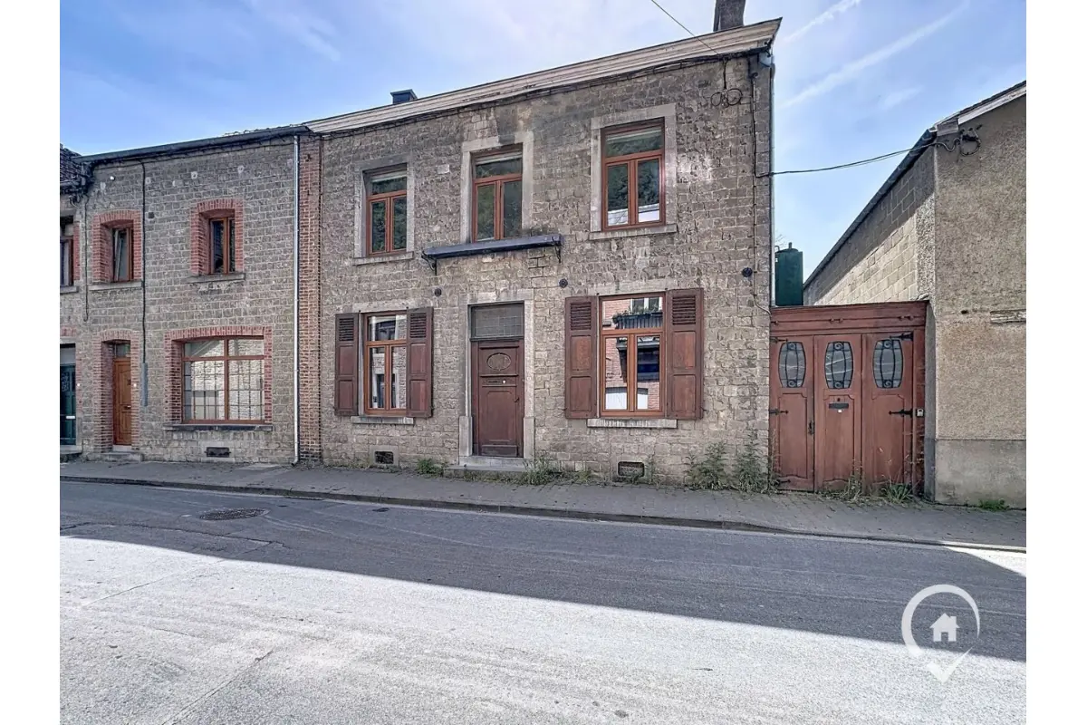 Maison à vendre à Yvoir 5530 185000.00€ 4 chambres 165.00m² - annonce 789231