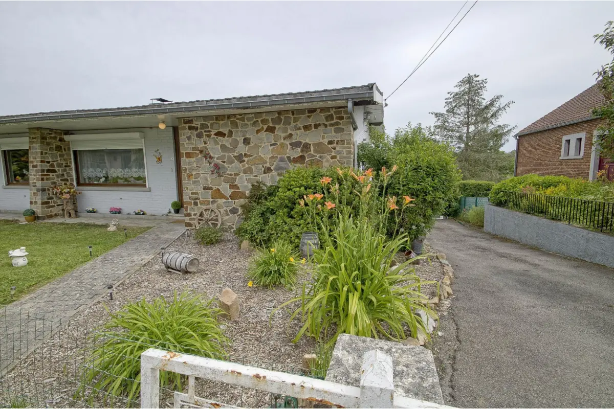 Maison à vendre à Dave 5100 180000.00€ 2 chambres 70.00m² - annonce 791303