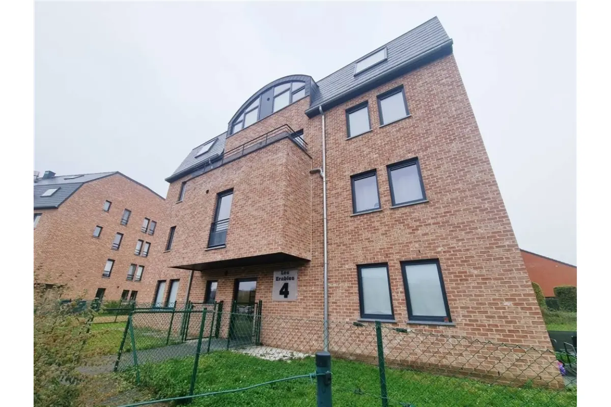 Appartement à louer à Seilles 5300 740.00€ 1 chambres 59.74m² - annonce 792328