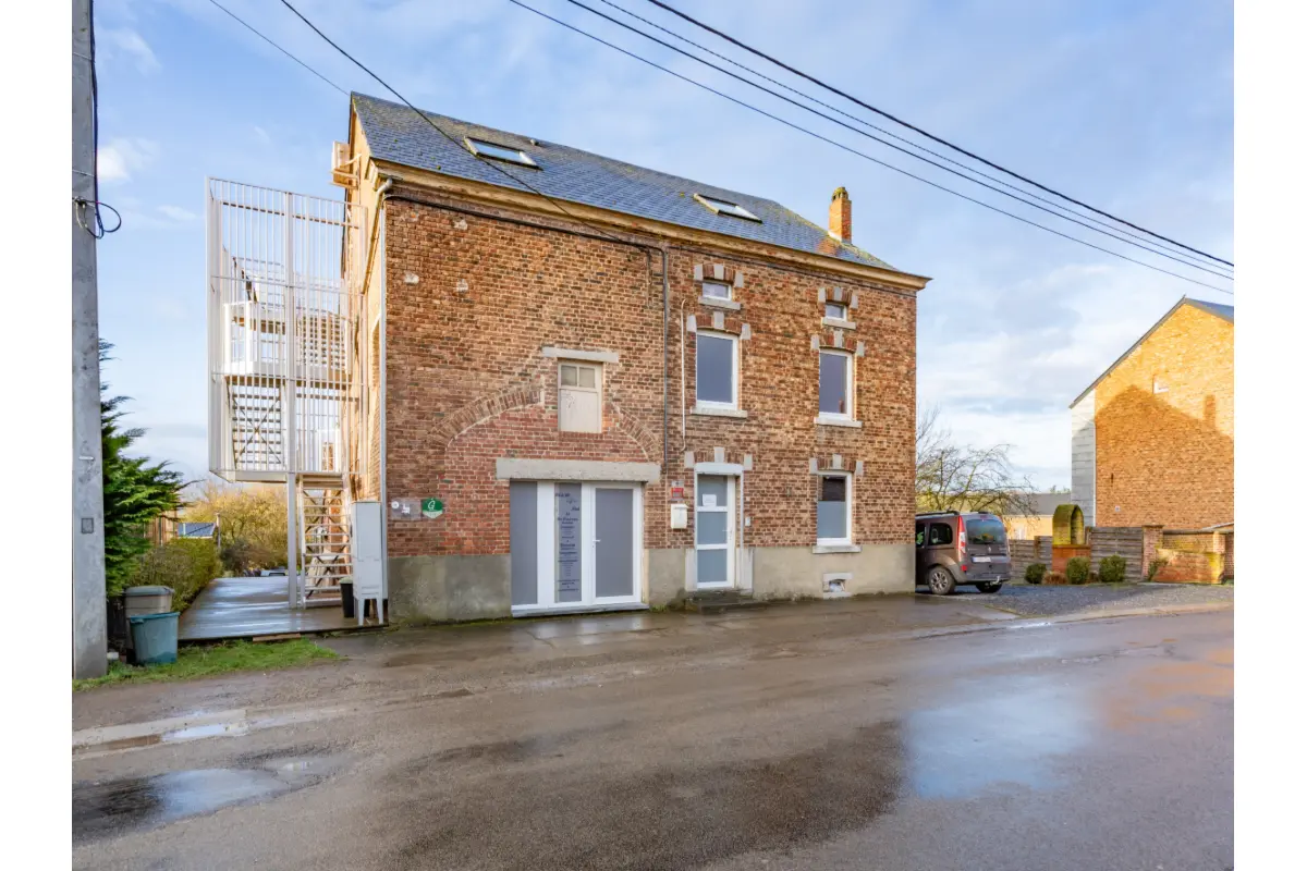 Maison à vendre à Wanlin 5564 300000.00€ 5 chambres 382.91m² - annonce 791271