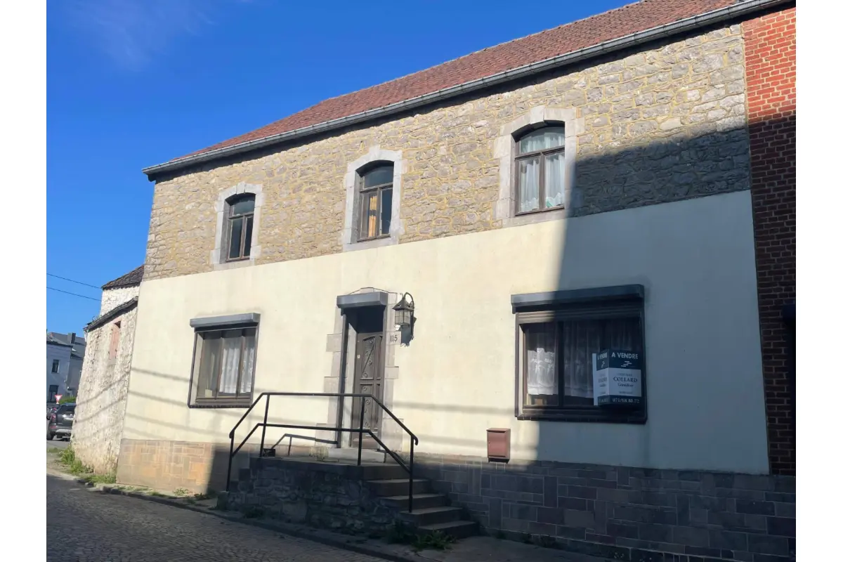 Maison à vendre à Hanzinne 5621 250000.00€ 4 chambres m² - annonce 794063