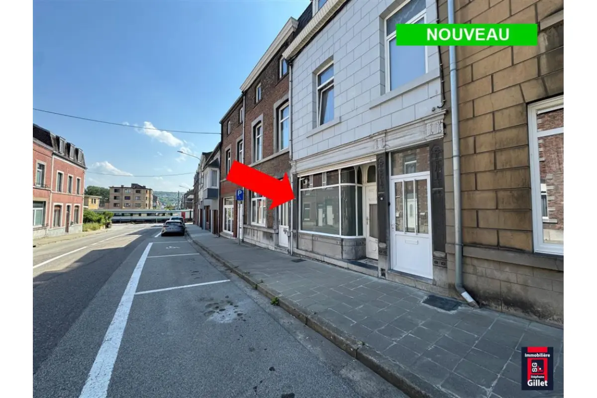 Commerce à louer à Seilles 5300 400.00€  chambres m² - annonce 799061