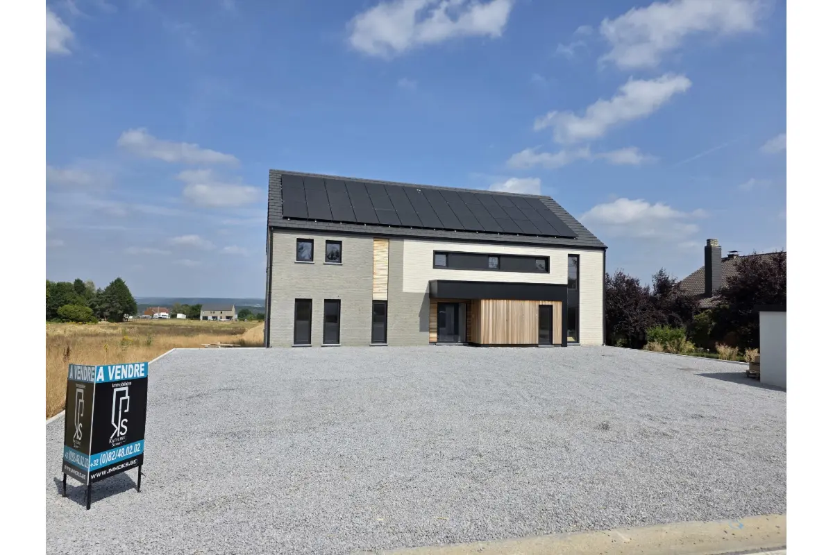 Rez-de-chaussée à  à Doische 5680 255000.00€ 3 chambres 85.00m² - annonce 799403