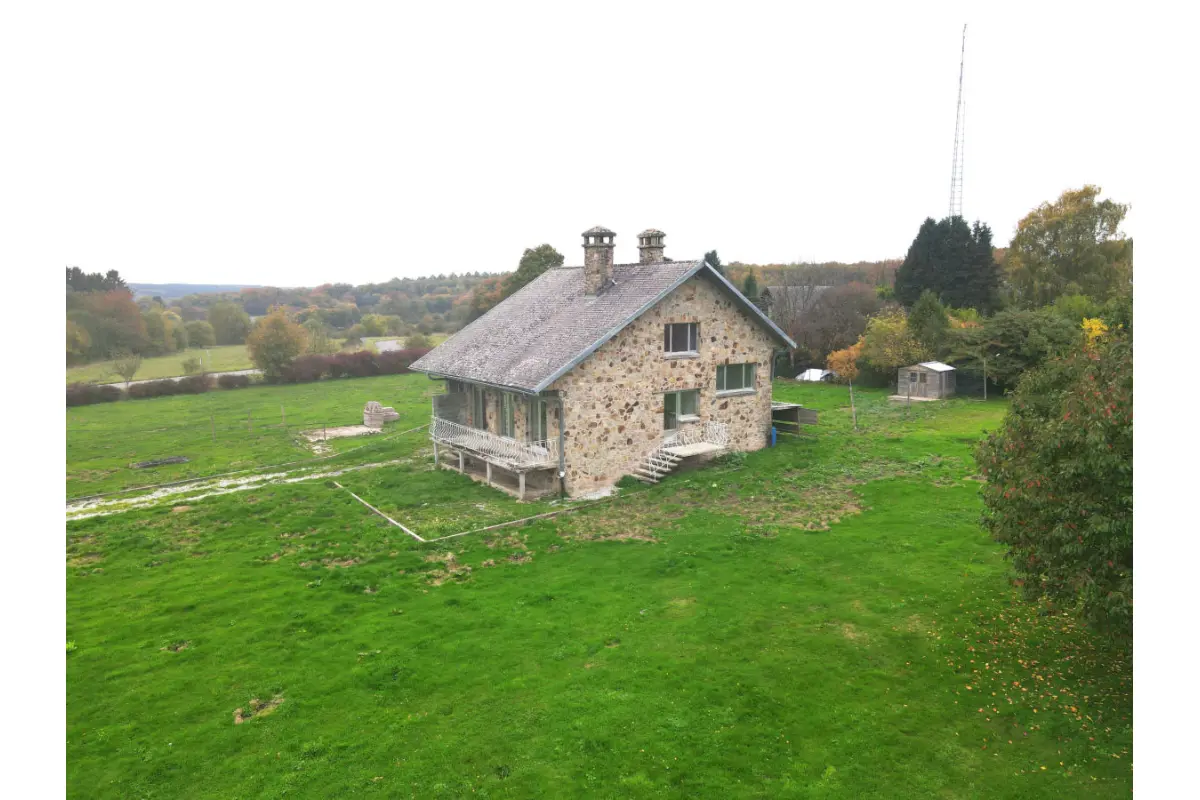 Maison à vendre à Oignies-en-Thiérache 5670 240000.00€ 4 chambres 120.00m² - annonce 799445