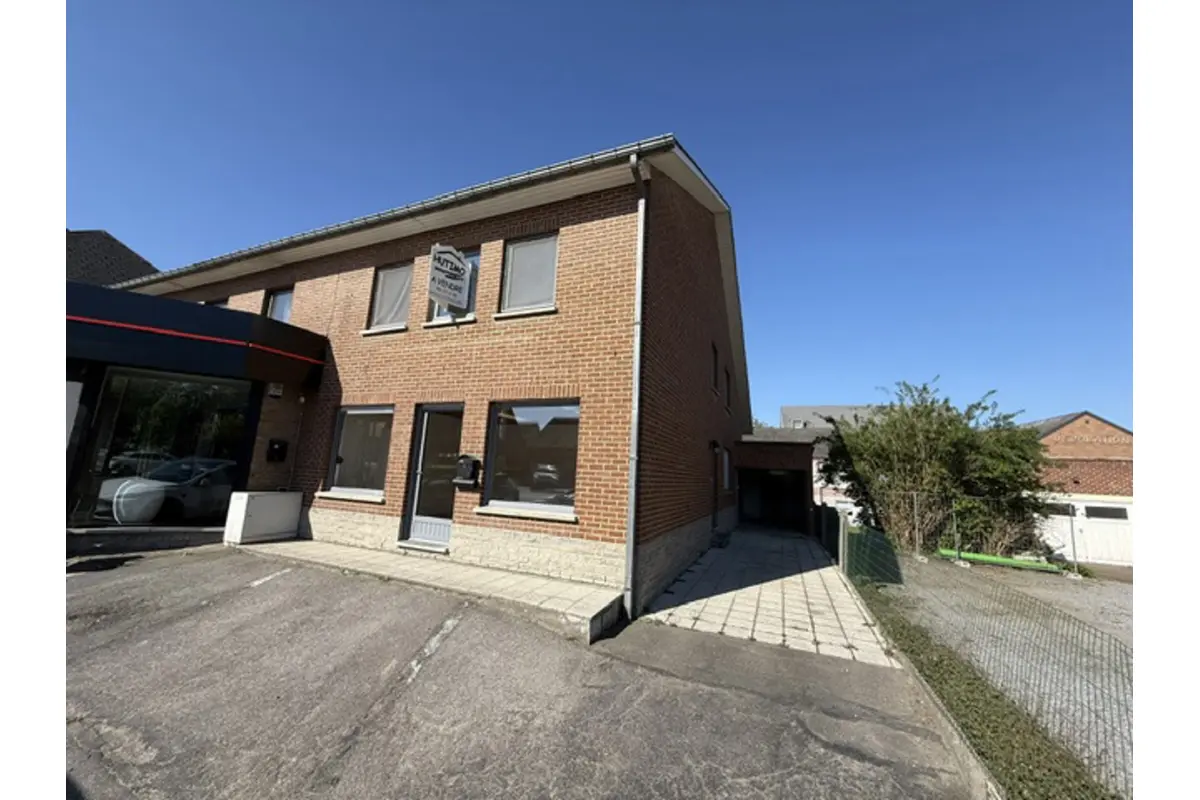 Immeuble mixte à  à Eghezée 5310 379000.00€ 3 chambres 200.00m² - annonce 799912