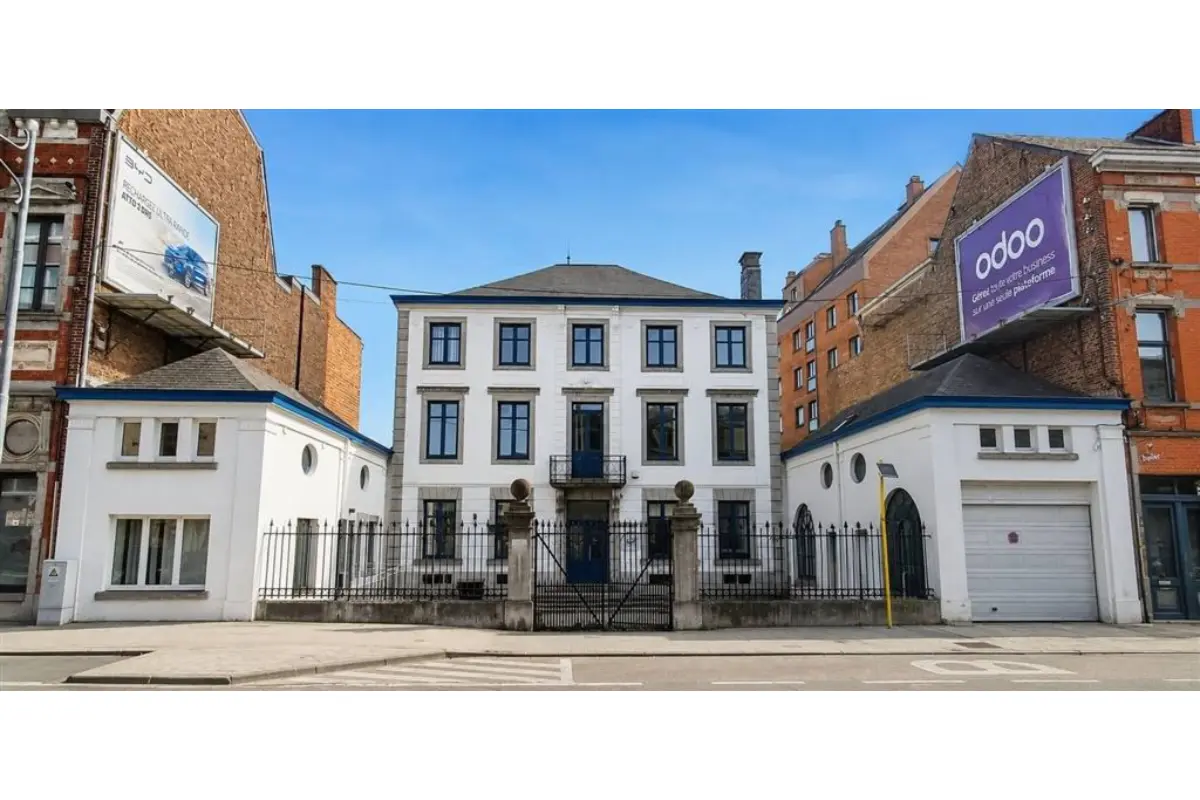 Commerce à louer à Dave 5100 8500.00€  chambres 647.00m² - annonce 800086