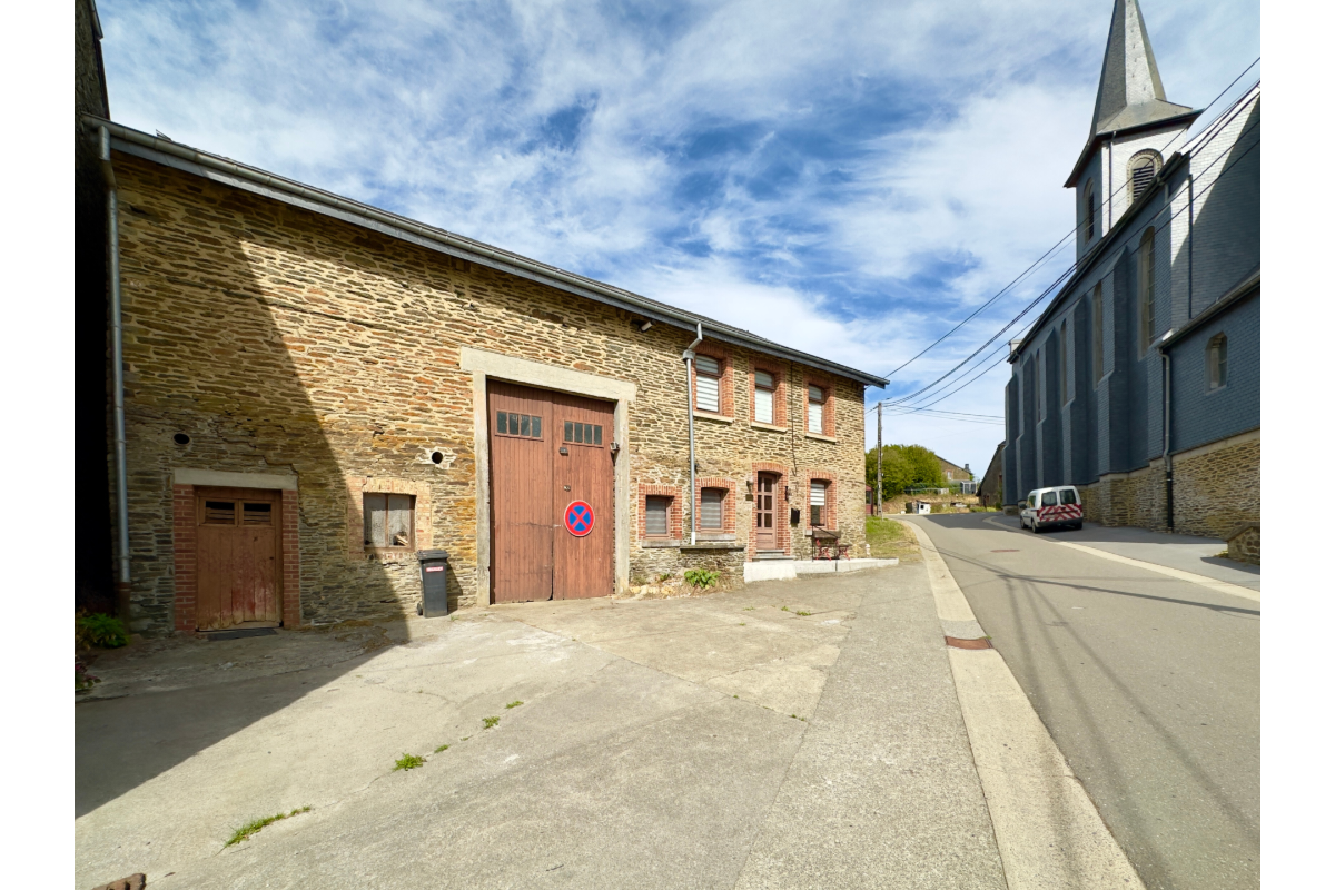 Maison à  à Bièvre 5555 180000.00€ 3 chambres 182.00m² - annonce 801051