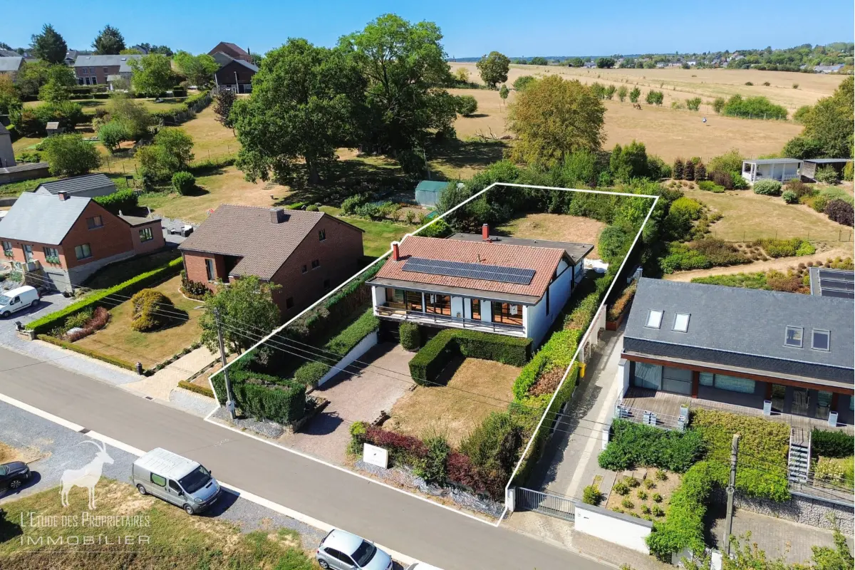 Maison à vendre à Aisemont 5070 389999.00€ 4 chambres 330.00m² - annonce 802259