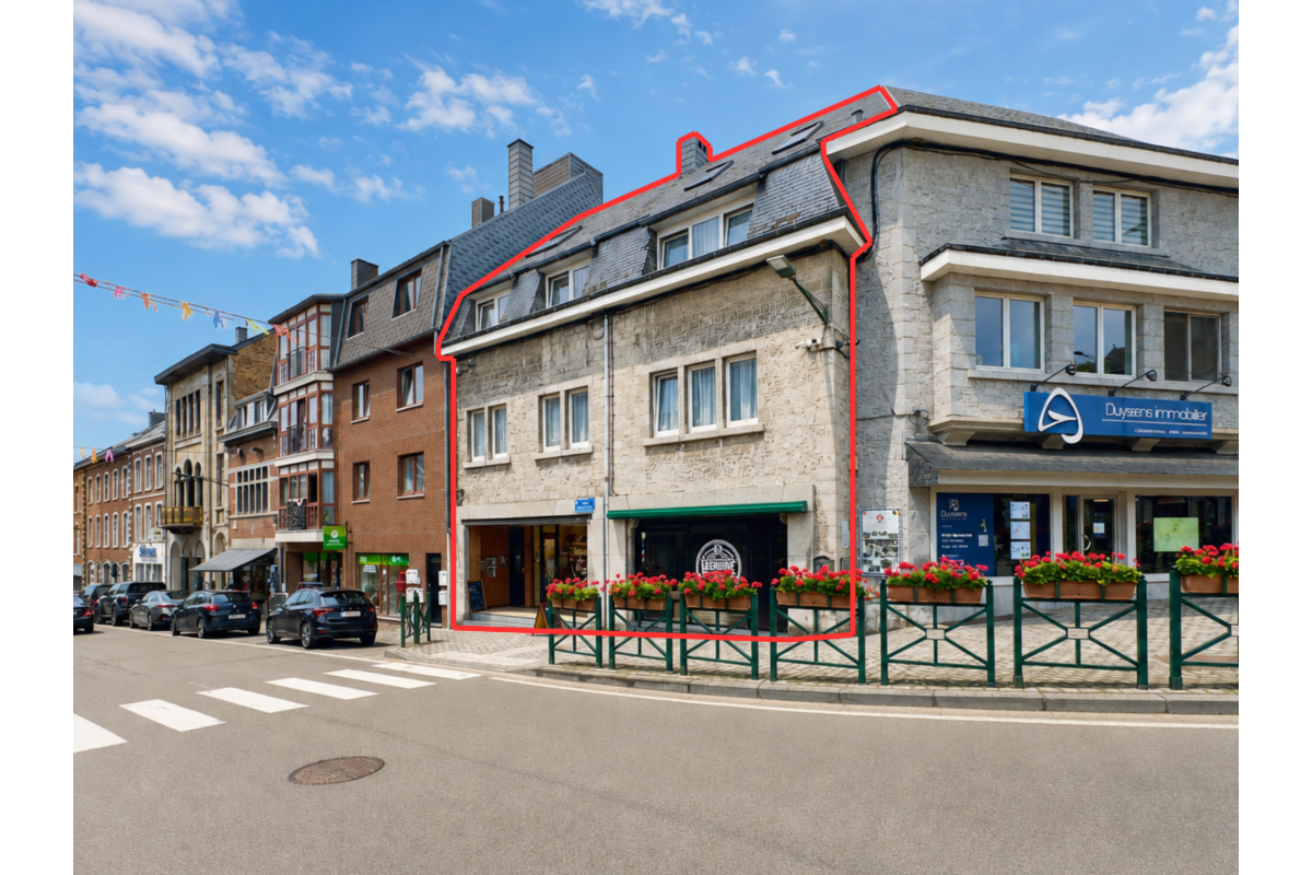 Immeuble mixte à  à Rochefort 5580 599000.00€ 6 chambres 370.00m² - annonce 802441
