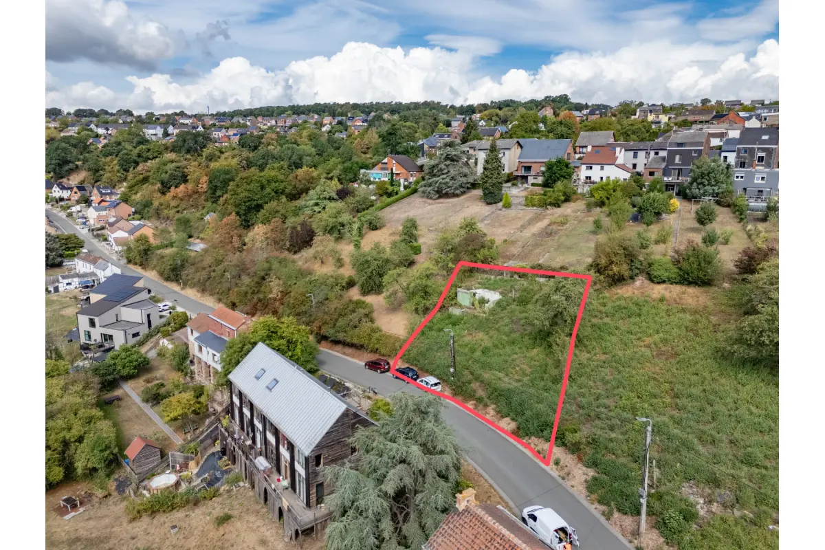 Terrain à vendre à Champion 5020 80000.00€  chambres m² - annonce 803796