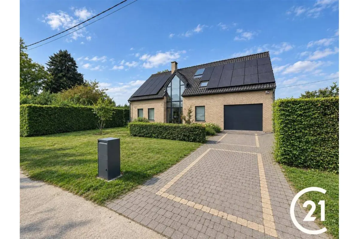 Villa à vendre à Liernu 5310 595000.00€ 4 chambres 246.00m² - annonce 813900