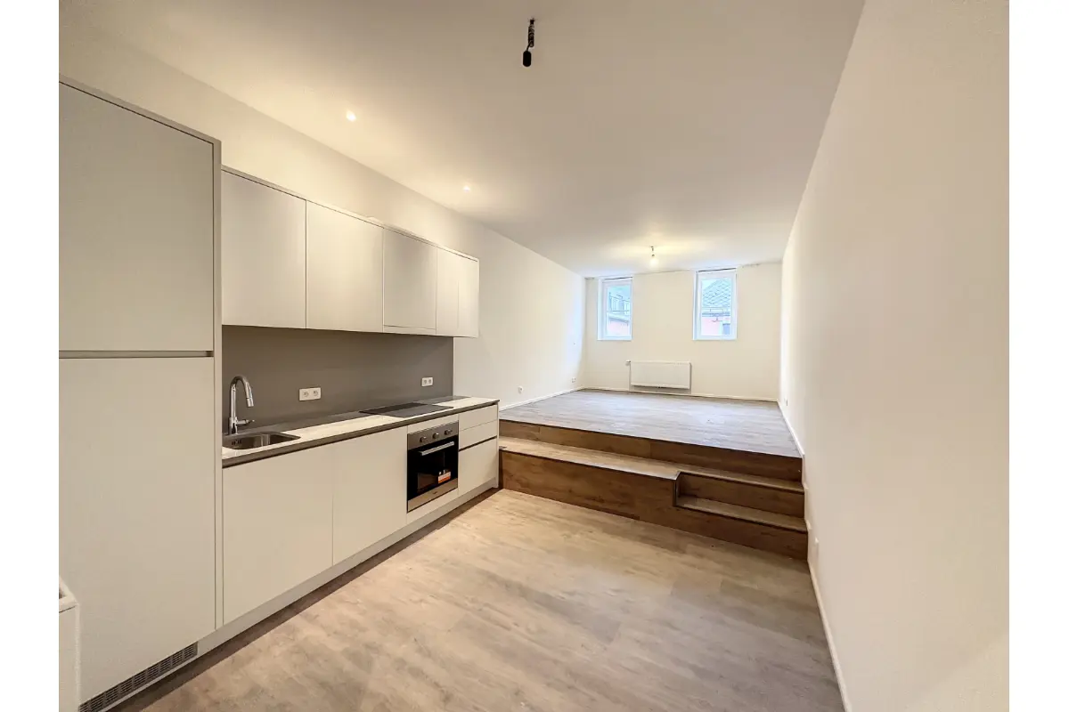 Studio à louer à Namur 5000 750.00€  chambres 50.10m² - annonce 814309