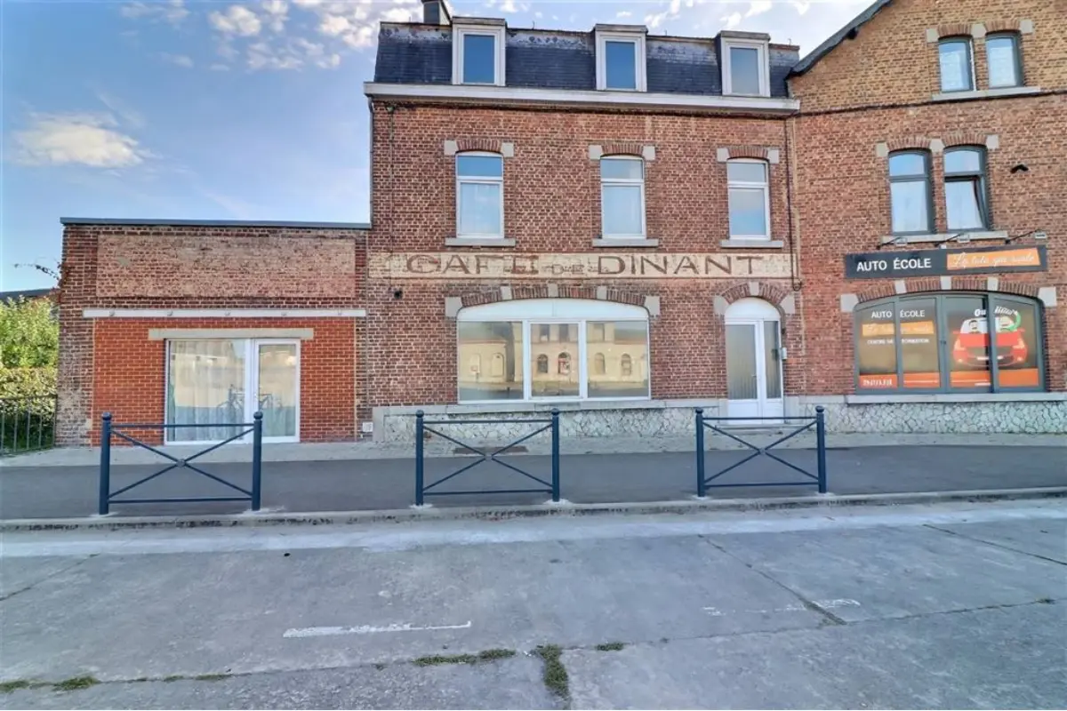 Immeuble de rapport - Immeuble à appartement à vendre à Couvin 5660 190000.00€ 5 chambres 152.00m² - annonce 817610