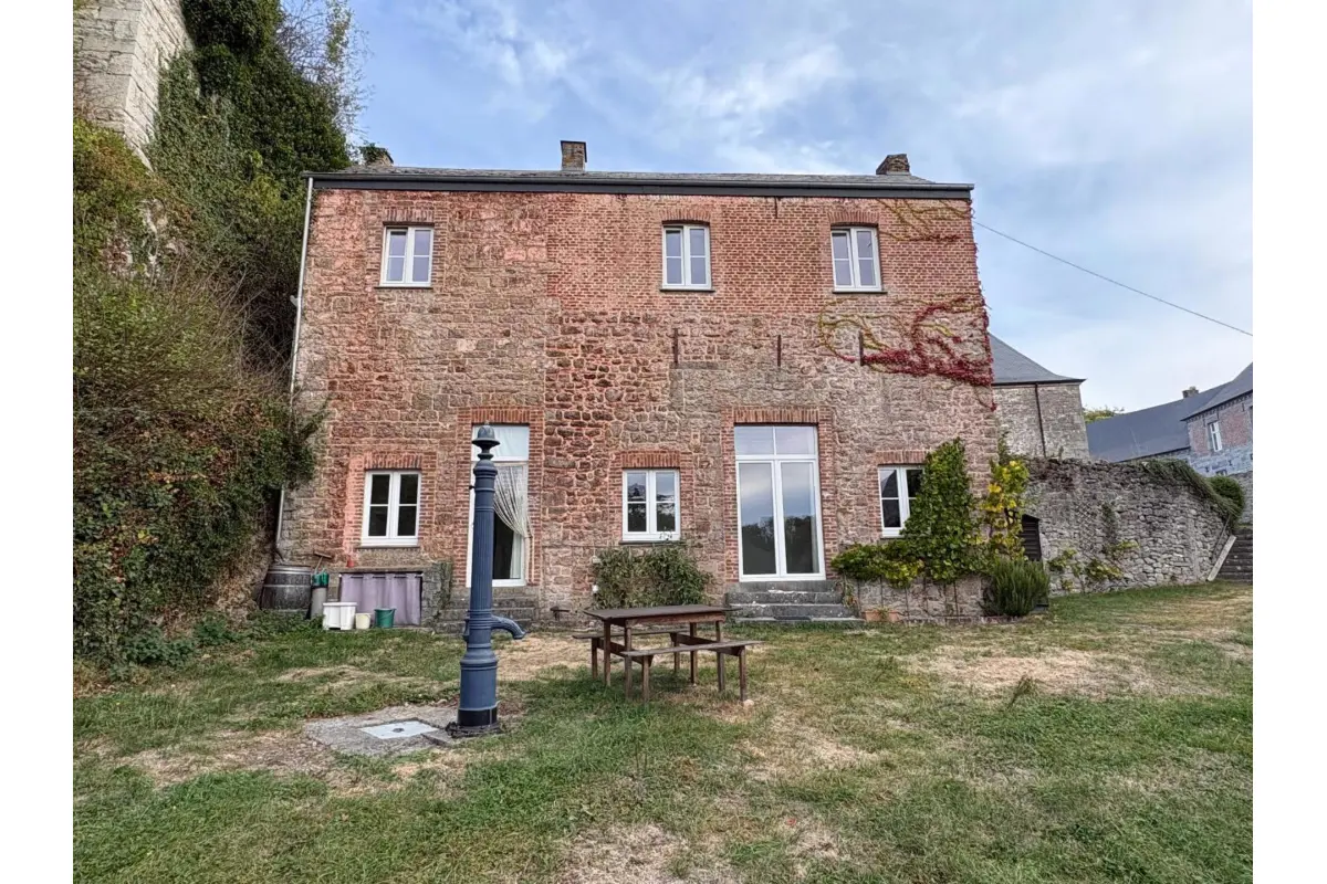 Maison à  à Baronville 5570 690.00€ 2 chambres 157.00m² - annonce 817535
