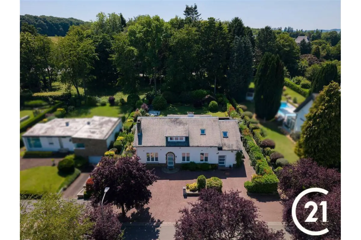 Maison à vendre à Erpent 5101 790000.00€ 5 chambres 264.00m² - annonce 818352