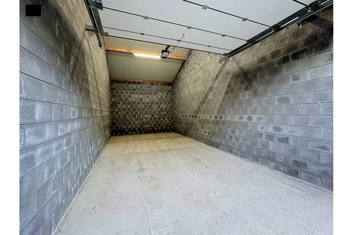 Box à louer à Sombreffe 5140 300.00€  chambres m² - annonce 818037