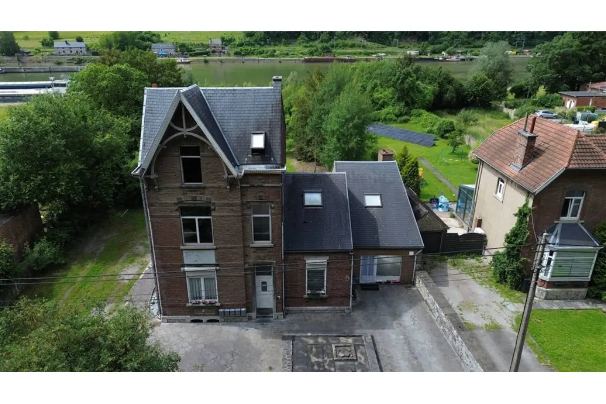 Immeuble de rapport - Immeuble à appartement à vendre à Sclayn 5300 495000.00€ 5 chambres 315.00m² - annonce 818735