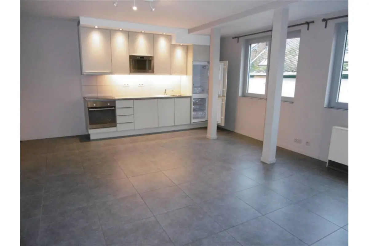 Studio à  à Namur 5000 600.00€  chambres 37.00m² - annonce 819421