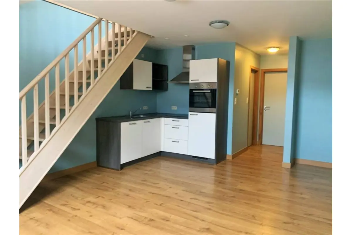 Appartement à louer à Nismes 5670 550.00€ 1 chambres 54.00m² - annonce 825703