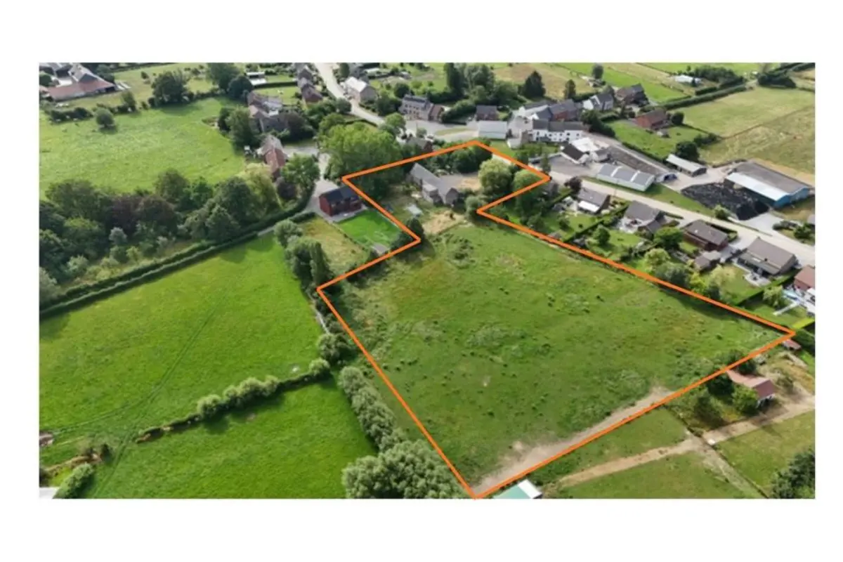 Bungalow à vendre à Mettet 5640 460000.00€ 4 chambres 195.00m² - annonce 826441