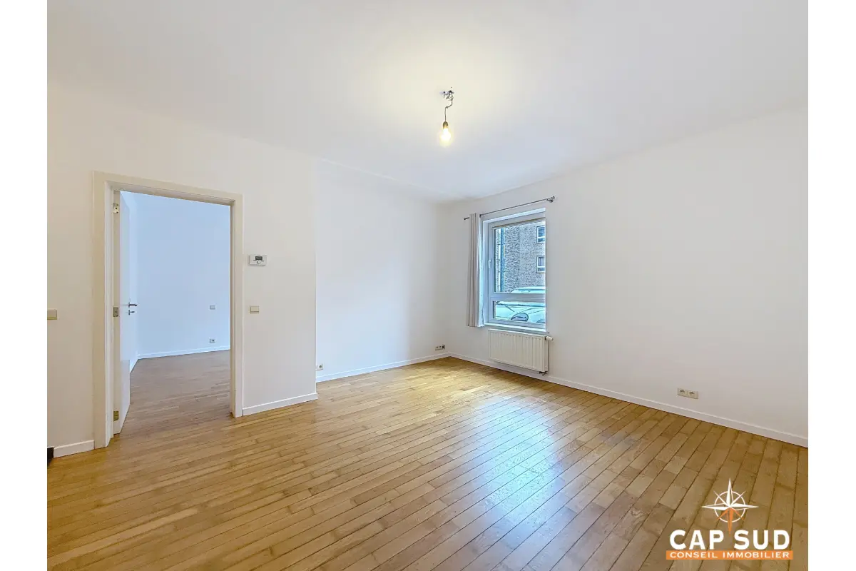 Appartement à louer à Jambes 5100 800.00€ 1 chambres 54.00m² - annonce 827396