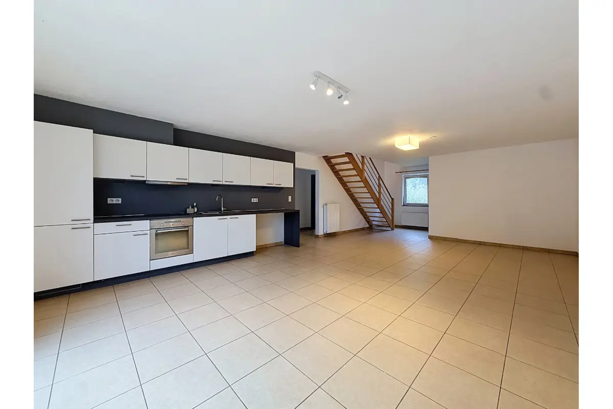 Maison à louer à Florée 5334 1590.00€ 3 chambres 175.00m² - annonce 827387
