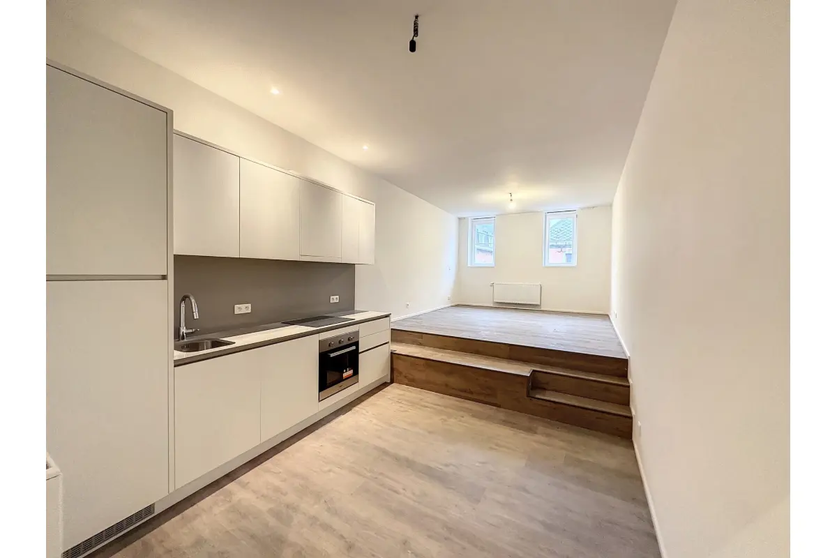 Studio à louer à Namur 5000 750.00€ 1 chambres 50.00m² - annonce 827390