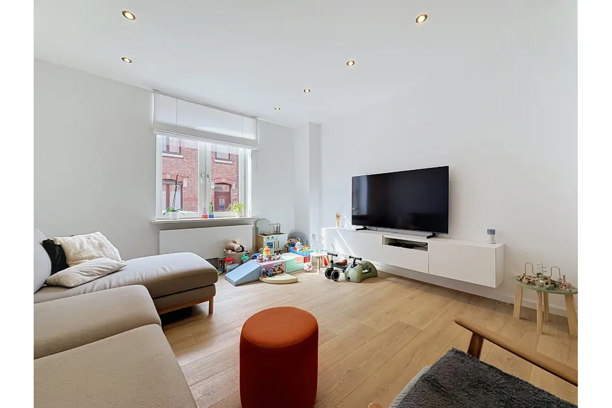 Maison à louer à Saint-Servais 5002 1500.00€ 4 chambres 143.11m² - annonce 827735